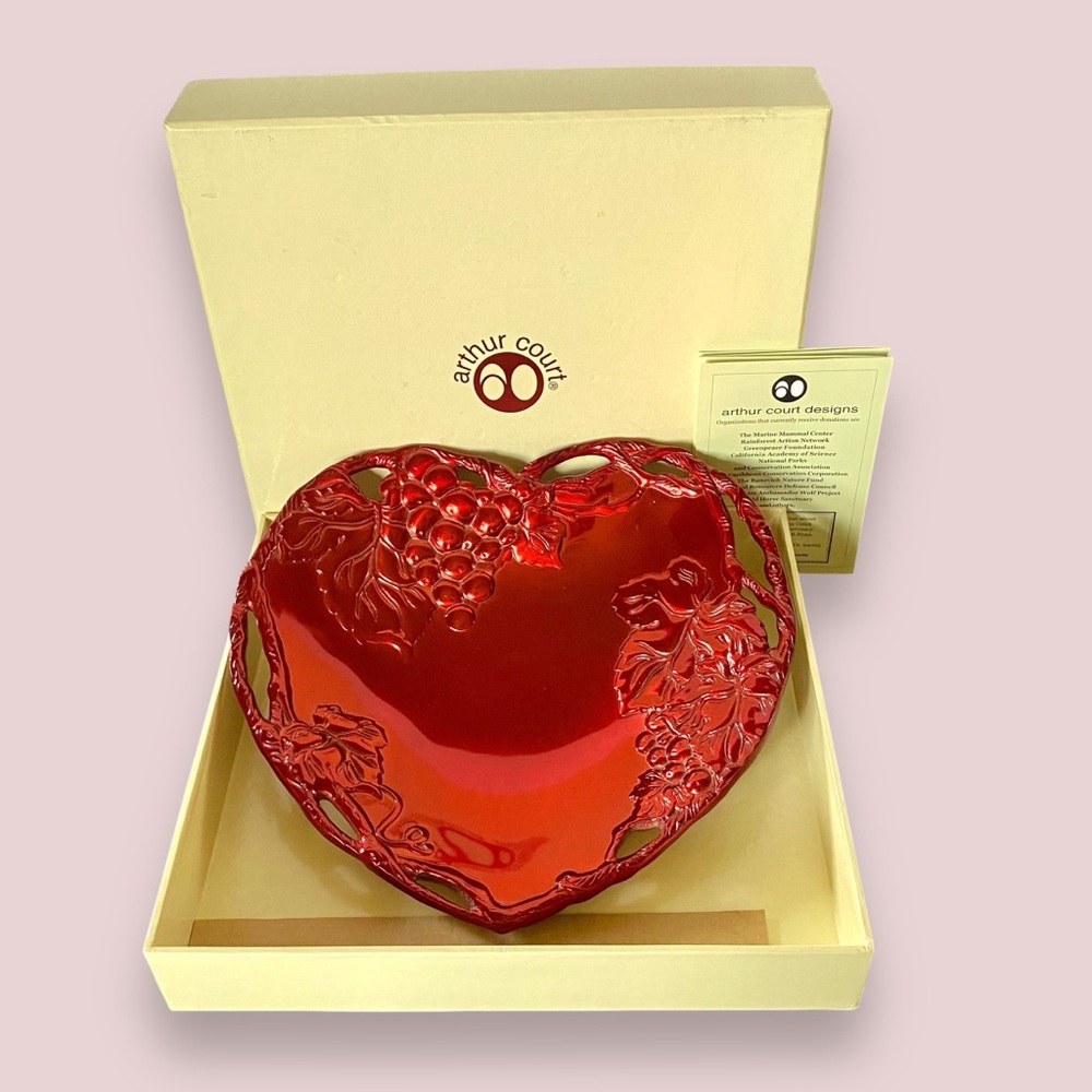 Arthur Court *RARE* Vintage Red Aluminum Grapevine Heart Tray Valentine’s Day